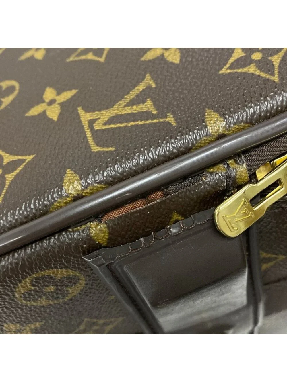 Louis Vuitton category travel